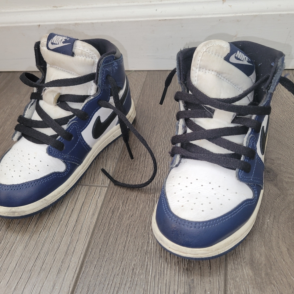 Nike Kids Navy and White High-Top Sneakers